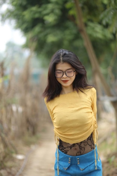 Aku Mempunyai Kelainan Dengan Onani Menggunakan CD Atau BH Wanita