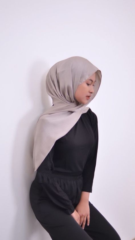 Ngentot Dengan Anak Kost Berjilbab